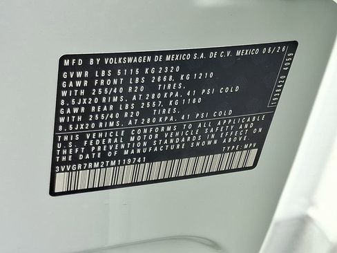 New 2026 Volkswagen Tiguan SE R-Line AWD/4WD image 11