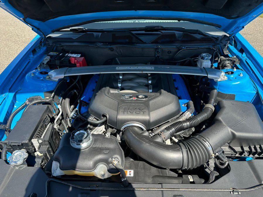 Used 2013 Ford Mustang GT Premium w/ Security Pkg RWD image 18