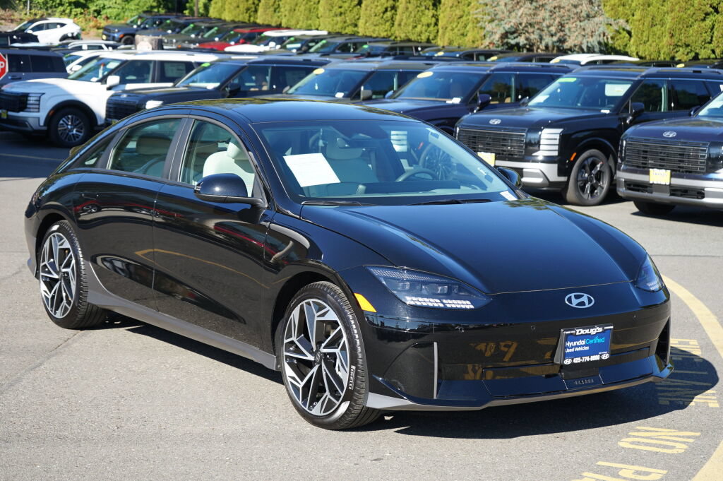 Certified 2025 Hyundai Ioniq 6 SEL RWD image 3