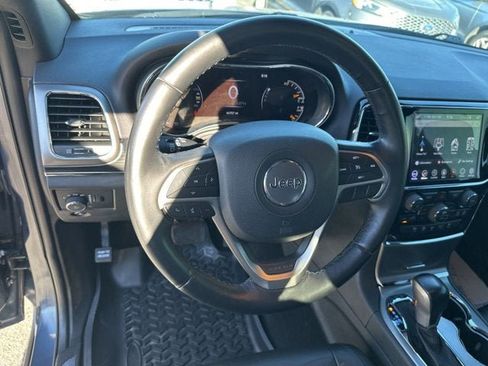 Used 2019 Jeep Grand Cherokee Limited image 15