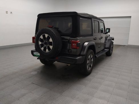 Used 2018 Jeep Wrangler Unlimited Sahara image 9