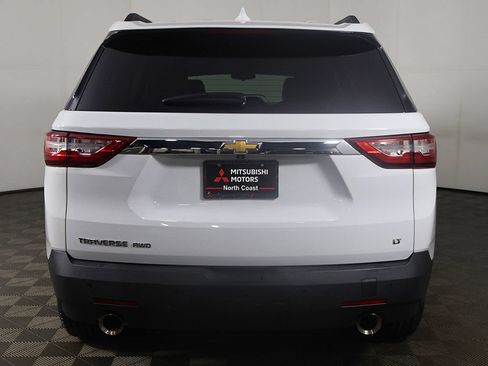 Used 2020 Chevrolet Traverse LT w/ Driver Confidence II Package AWD/4WD image 13