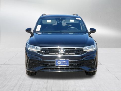 Certified 2023 Volkswagen Tiguan SE R-Line image 2