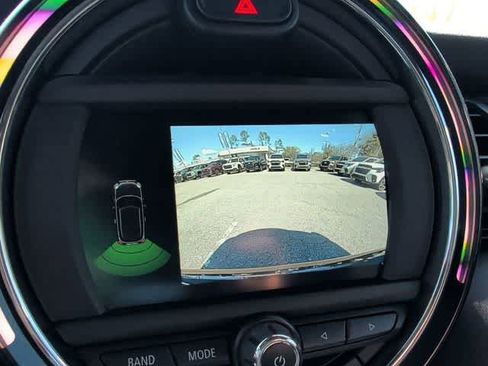 Used 2020 MINI Cooper 2-Door Hardtop image 25