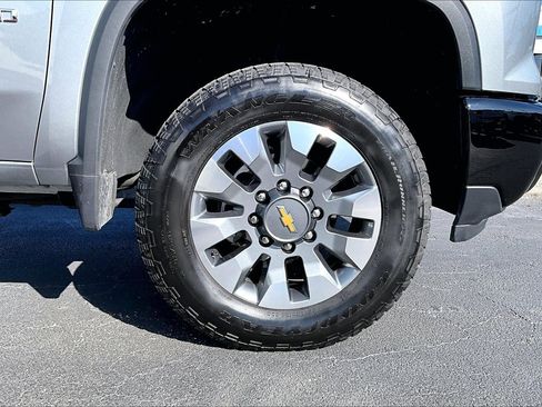 Certified 2025 Chevrolet Silverado 2500 Custom w/ Custom Value Package image 8