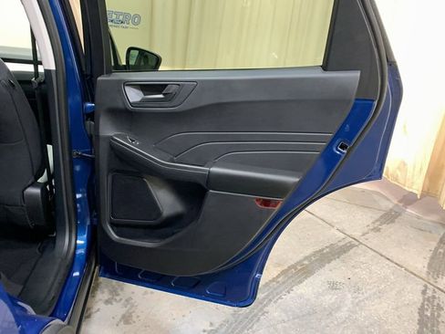 Used 2022 Ford Escape SE w/ Convenience Package image 12
