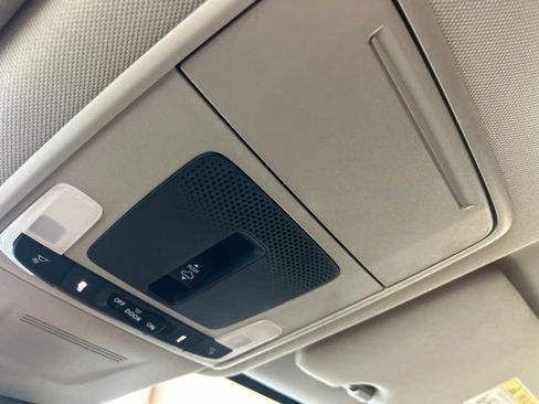 Certified 2025 Honda CR-V EX image 30