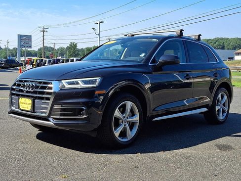 Used 2020 Audi Q5 2.0T Premium Plus w/ Premium Plus Package AWD/4WD image 3