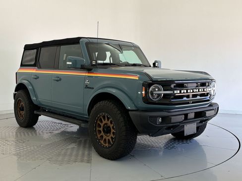 Used 2022 Ford Bronco Outer Banks AWD/4WD image 7