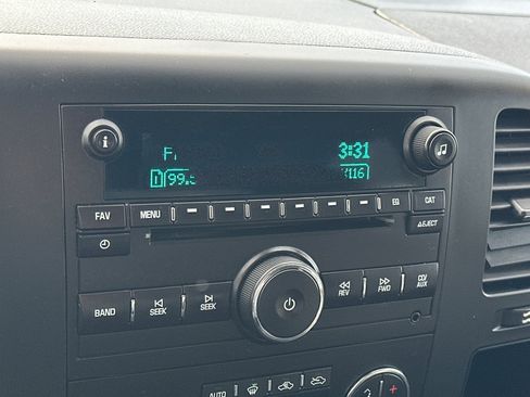 Used 2012 Chevrolet Silverado 1500 LT image 17