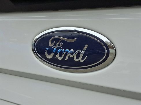 Certified 2021 Ford F350 XL w/ Power Equipment Group image 31