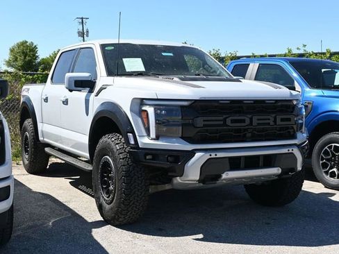 Used 2025 Ford F150 Raptor image 2