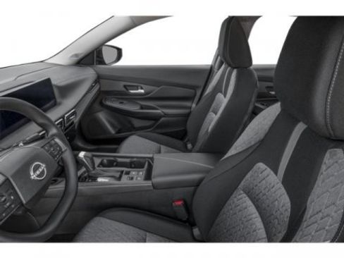Used 2026 Nissan Sentra SV w/ SV Convenience Package FWD image 11