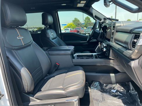 Used 2024 Ford F350 Platinum AWD/4WD image 17