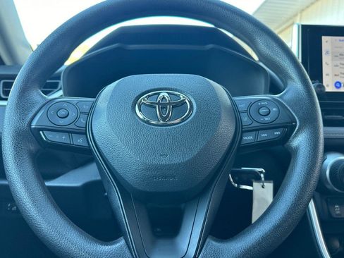 Used 2024 Toyota RAV4 LE image 21
