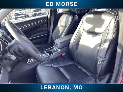 Used 2023 Chrysler 300 Touring L image 18