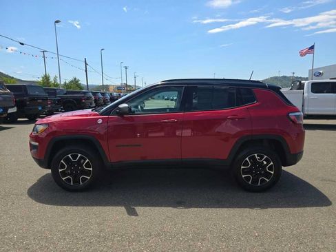 Used 2020 Jeep Compass Trailhawk AWD/4WD image 2