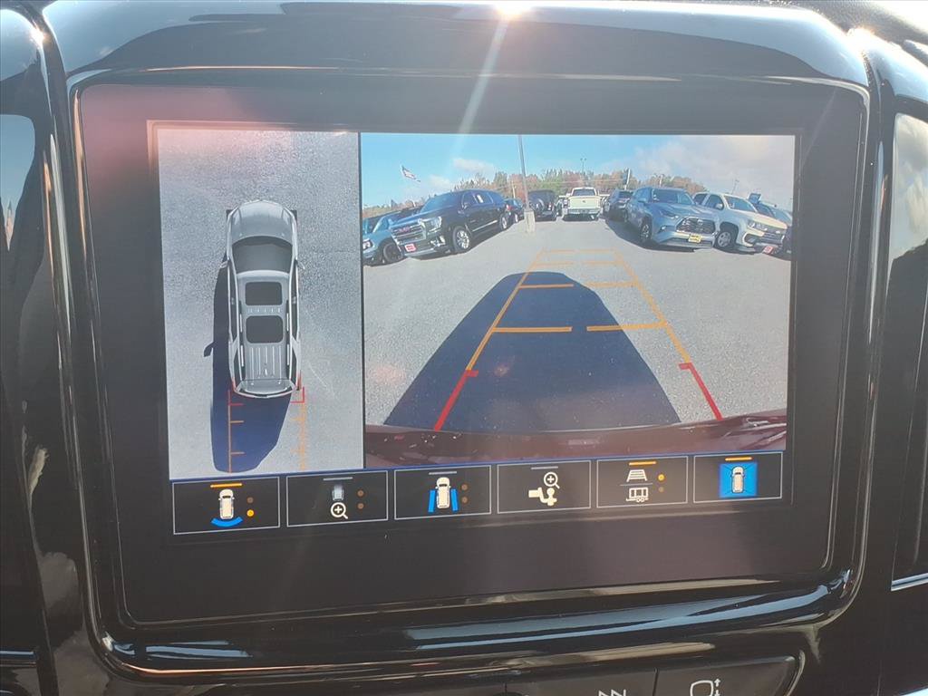 Used 2023 Chevrolet Traverse High Country AWD/4WD image 14