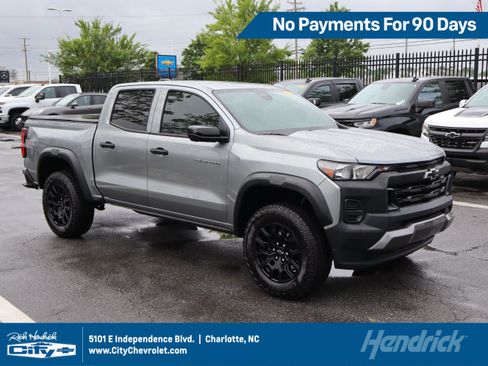 Used 2024 Chevrolet Colorado Trail Boss w/ Technology Package AWD/4WD image 1