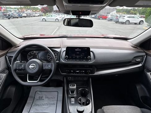 Used 2023 Nissan Rogue SV AWD/4WD image 12