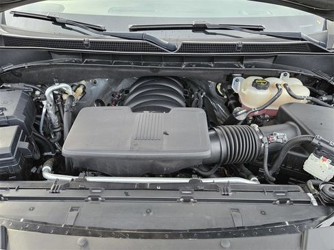 Used 2024 GMC Yukon SLT image 47