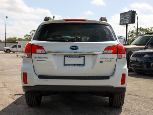 Used 2011 Subaru Outback 2.5i Premium w/ Popular Equipment Group 1B image 7
