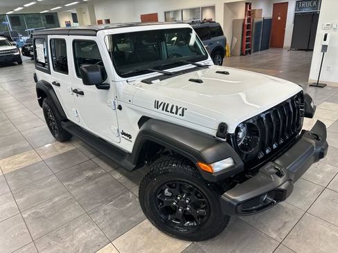 Used 2022 Jeep Wrangler Unlimited Sport AWD/4WD image 9