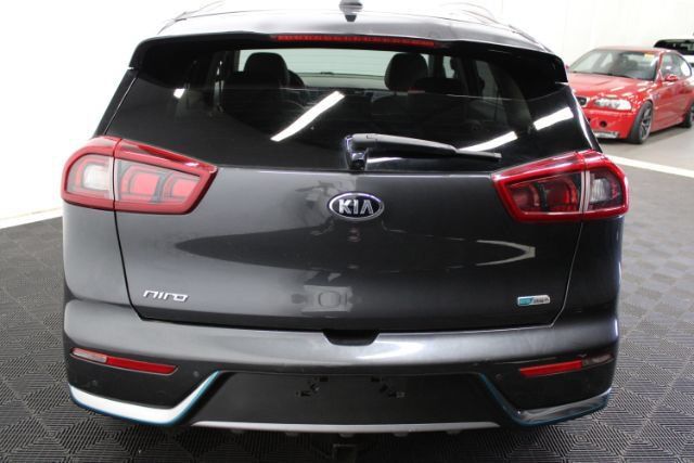 Used 2018 Kia Niro EX Premium FWD image 6