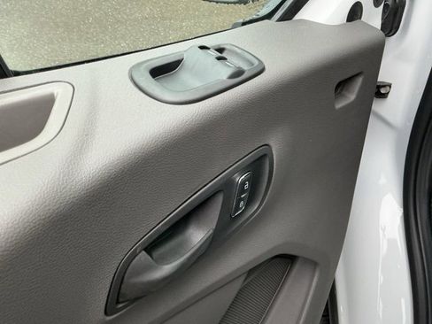New 2026 Ford Transit 250 148 Medium Roof image 14