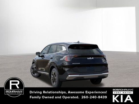 New 2026 Kia Sportage LX image 4