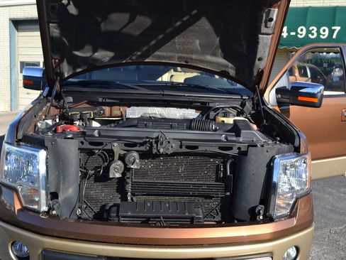 Used 2011 Ford F150 Lariat w/ Lariat Chrome Pkg image 41