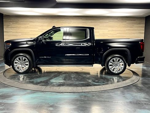 Used 2024 GMC Sierra 1500 Denali w/ Denali Reserve Package AWD/4WD image 11