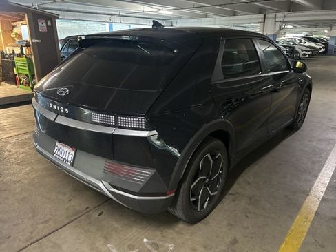 Certified 2024 Hyundai Ioniq 5 SEL RWD image 2