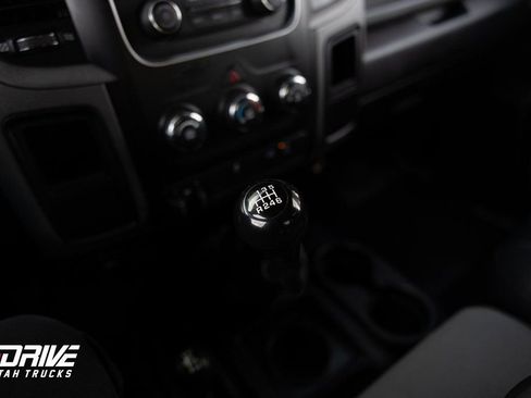 Used 2017 RAM 3500 Tradesman w/ Chrome Appearance Group image 33