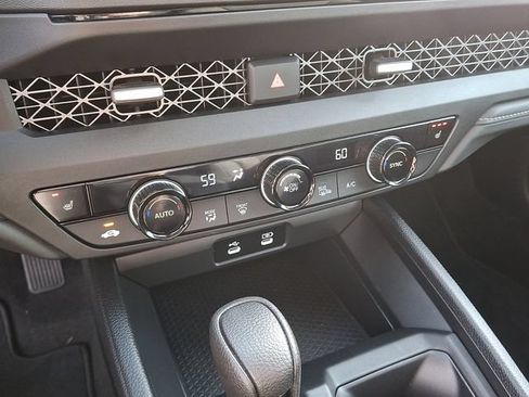 Used 2025 Honda Accord SE image 17