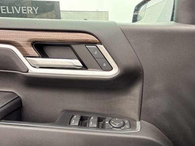 Used 2022 Chevrolet Silverado 1500 LT AWD/4WD image 13
