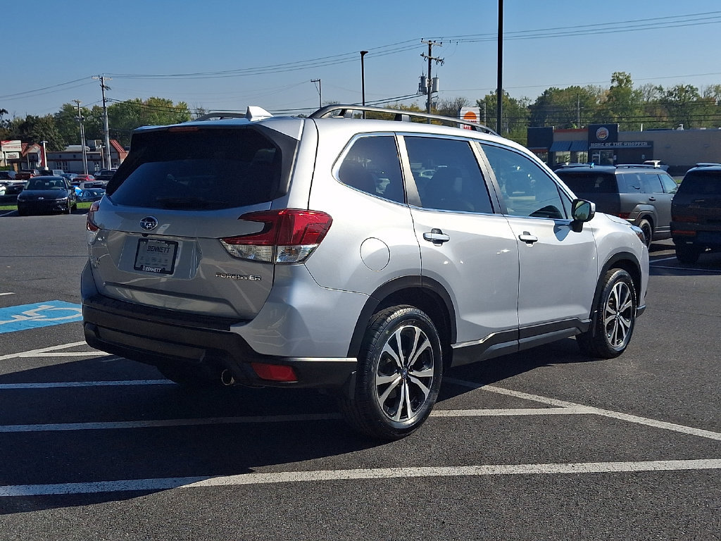Used 2023 Subaru Forester Limited AWD/4WD image 6