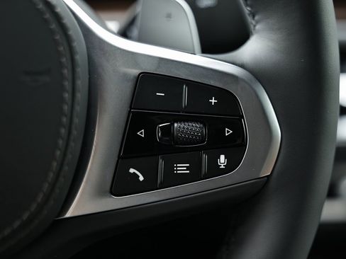 New 2026 BMW X6 xDrive40i w/ Climate Comfort Package image 34