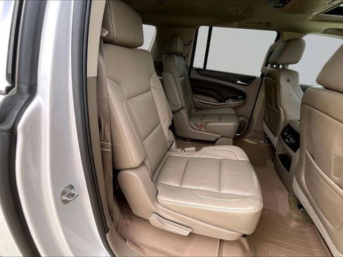 Used 2016 Chevrolet Suburban LTZ AWD/4WD image 28