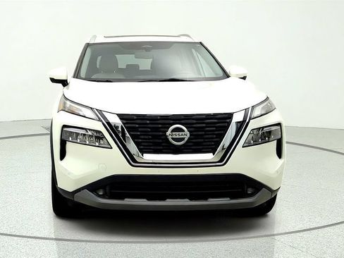 Used 2021 Nissan Rogue SL w/ Premium Package FWD image 2