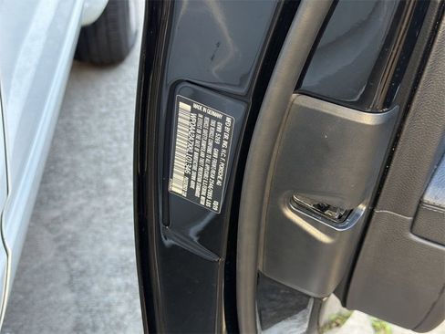 Used 2019 Porsche Panamera image 6