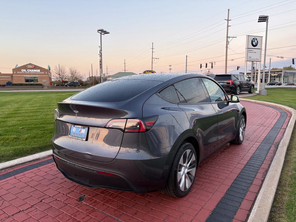Used 2023 Tesla Model Y Long Range AWD/4WD image 3