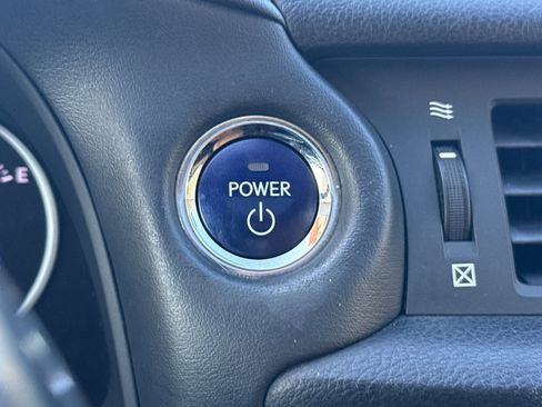 Used 2014 Lexus CT 200h image 32