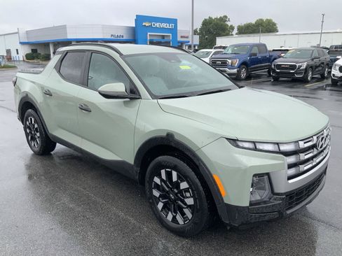 Used 2025 Hyundai Santa Cruz SEL AWD/4WD image 2