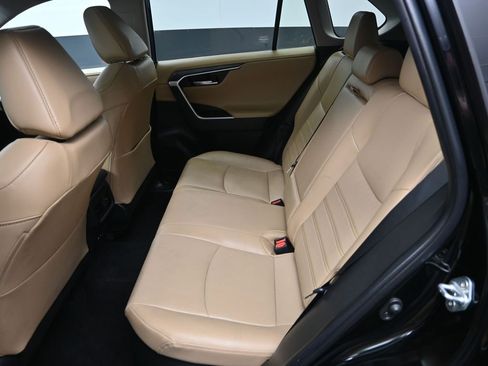Used 2023 Toyota RAV4 Limited AWD/4WD image 29