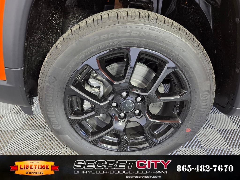 New 2026 Jeep Compass Latitude AWD/4WD image 9