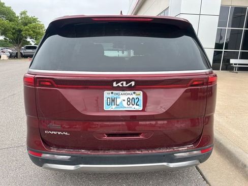 Used 2024 Kia Carnival SX FWD image 6