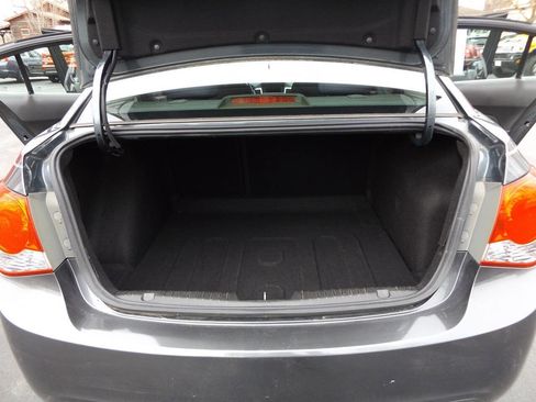 Used 2013 Chevrolet Cruze LT image 27