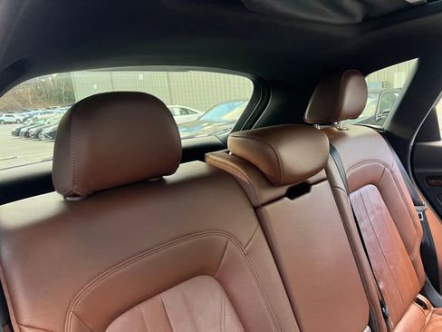 Used 2018 Audi Q5 2.0T Premium image 27