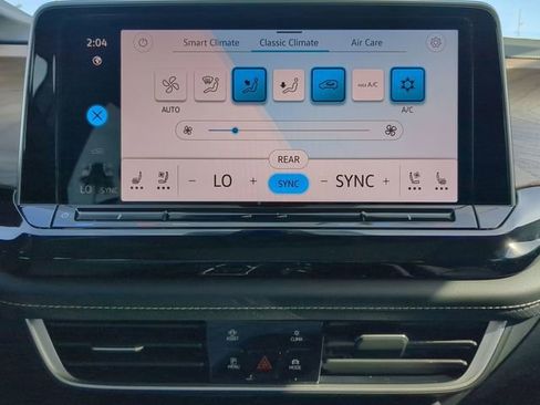 New 2026 Volkswagen Atlas SE image 23